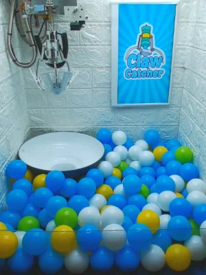 A real Claw Catcher machine